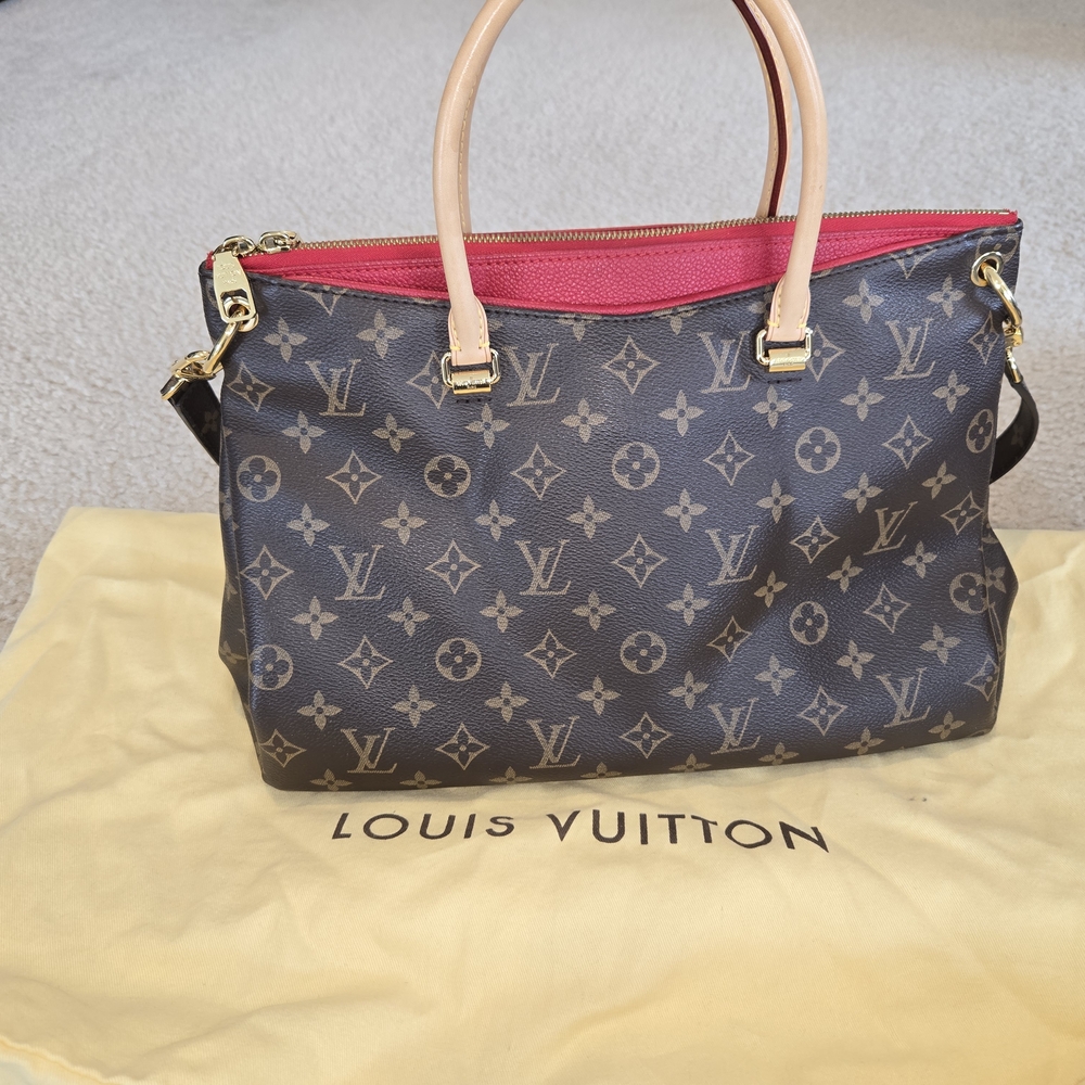 Louis Vuitton Red and Brown Shoulder Bag with Monogram Canvas